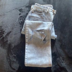 Medium washed jeans